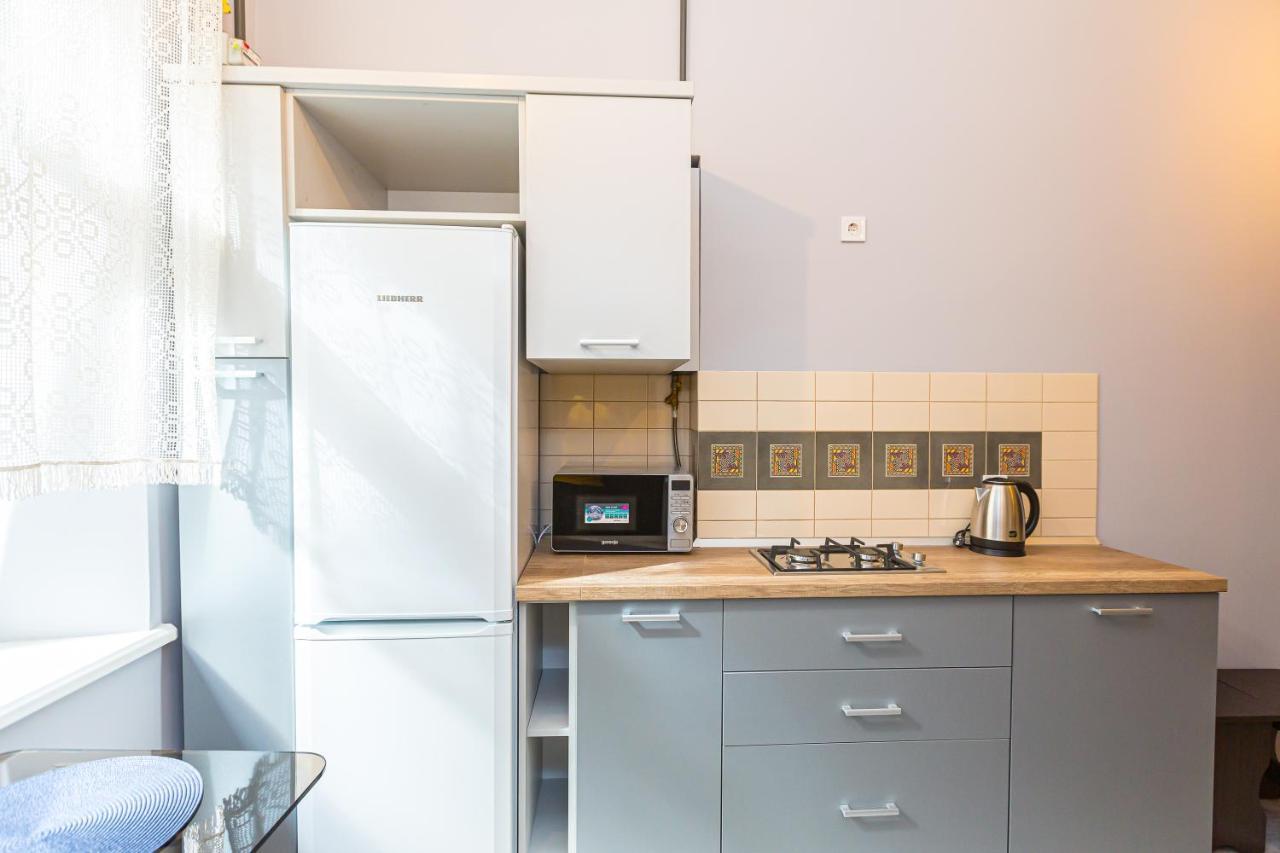 Центр На Вулиці Проспект Шевченка 12 Навпроти Макдональса З Балконом Apartment Lviv Exterior photo