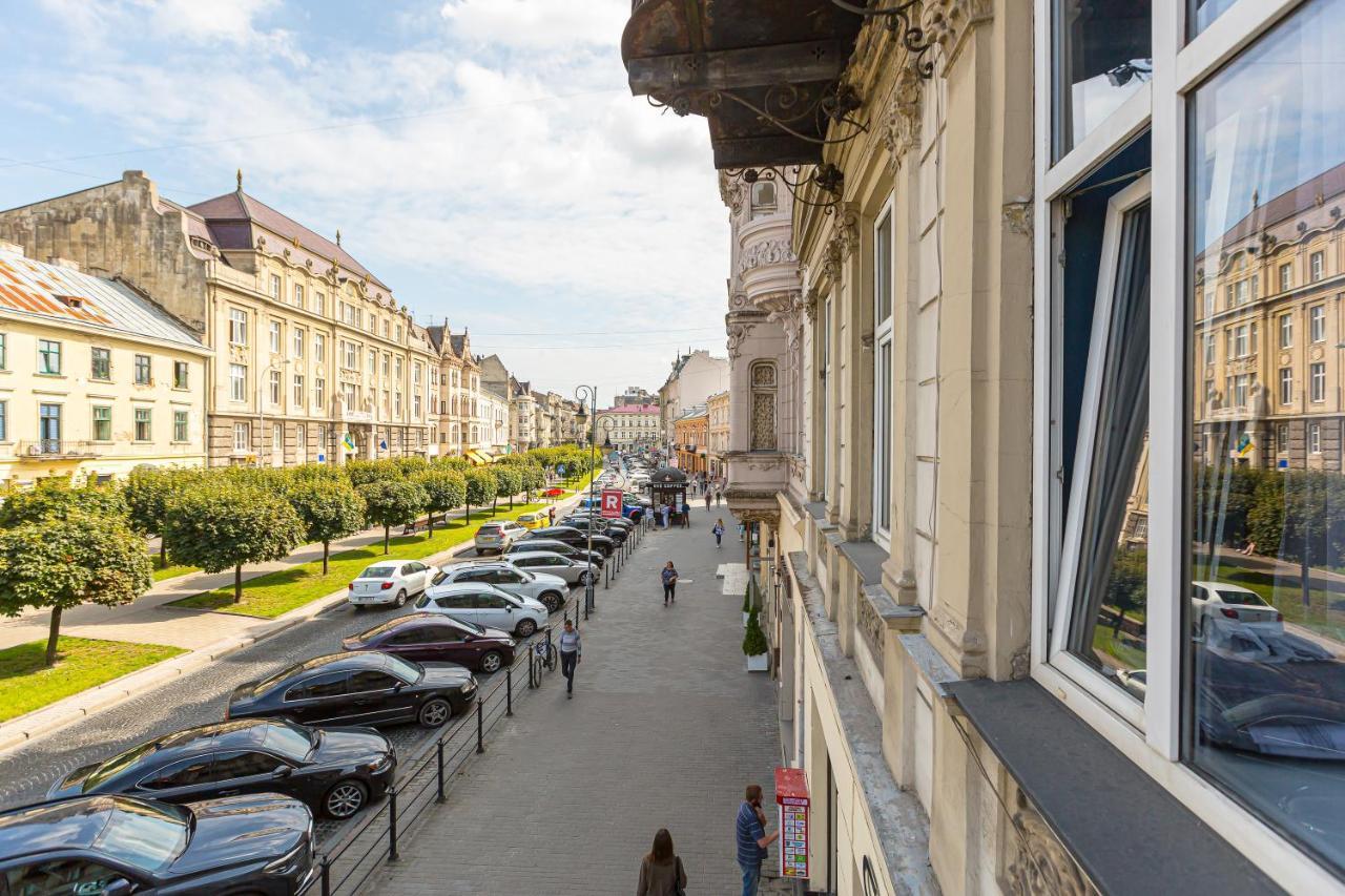Центр На Вулиці Проспект Шевченка 12 Навпроти Макдональса З Балконом Apartment Lviv Exterior photo